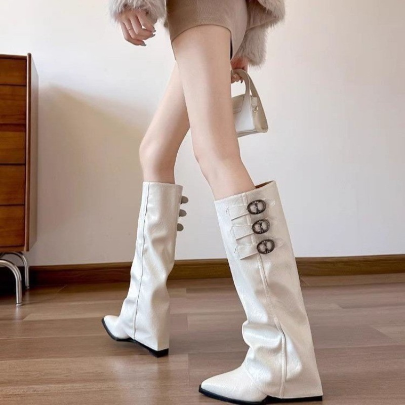 Damen-Stiefel mit spitzer Zehe – Embroidery Garments Bewertung und Preis